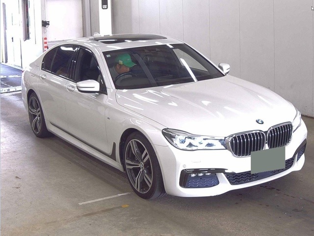 7 SERIES  2016 WHITE